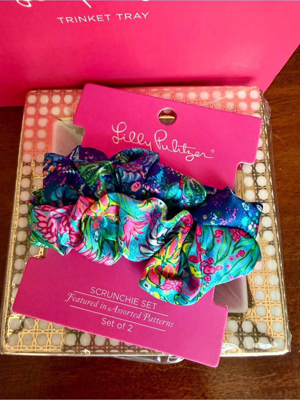 NWT Lilly Pulitzer Scrunchie set of 2